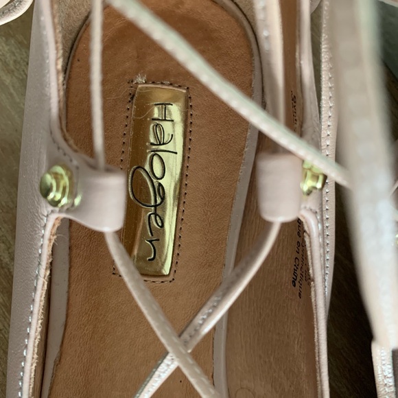 Halogen Tie-Up Flats - Picture 5 of 7